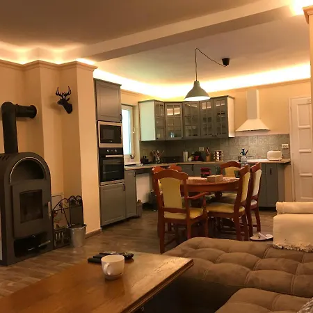 21 Es Fel Fenyo Vendeghaz Matraszentlaszlo