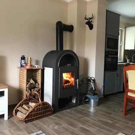 21 Es Fel Fenyo Vendeghaz Daire