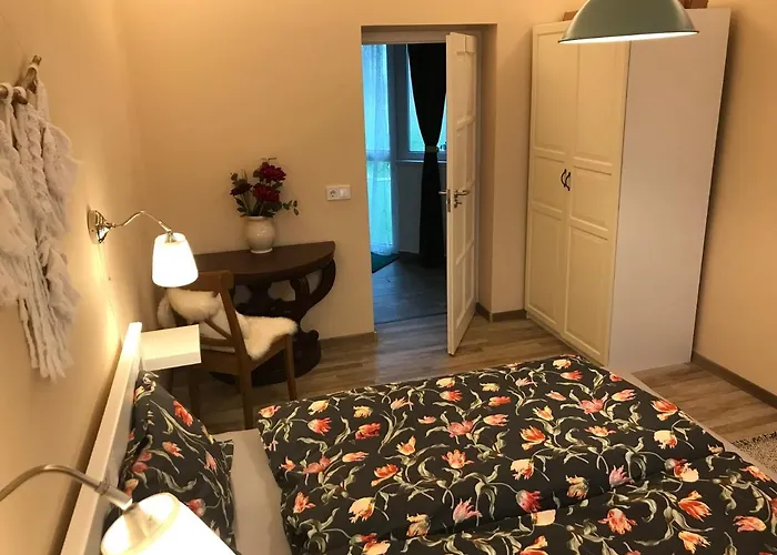 21 Es Fel Fenyo Vendeghaz 公寓